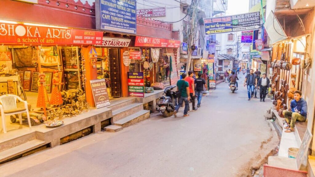 Market in Udaipur | VNV Tours - car rental in udaipur