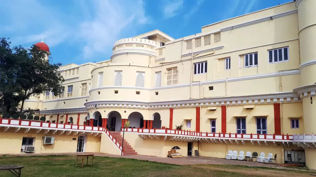 sariska palace | udaipur taxi service